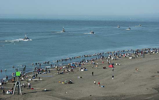 Commercial fishermen and personal use dipnetters enjoy fishing the peak of the Kenai River sockeye salmon run 2007 Photo courtesy of Pat Shields ADFampG Soldotna